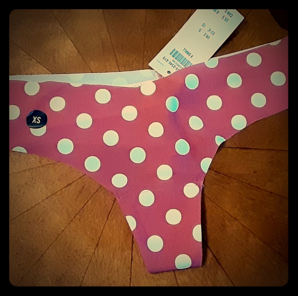 Gilly Hicks thong